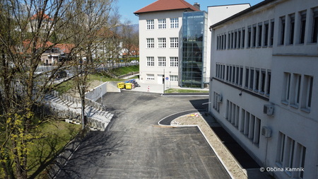 Izgradnja novih zunanjih športnih površin  med šolama (2)